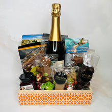 Load image into Gallery viewer, Vitners Champagne Gift Box