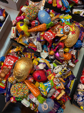Load image into Gallery viewer, Wrapped Easter Share Tray