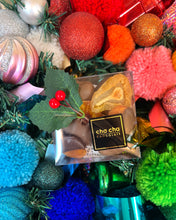 Load image into Gallery viewer, Cha Cha Chocolate and Singing Magpie Gourmet Chocolate Coated Fruit Platter Box Small Size