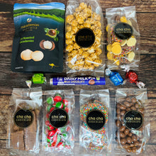 Load image into Gallery viewer, Macadamia Nut Gift Box