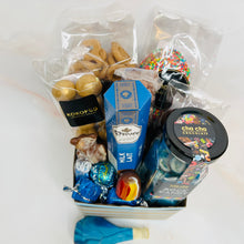 Load image into Gallery viewer, New Mum Gift Box Boy