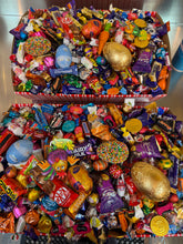 Load image into Gallery viewer, Wrapped Easter Share Tray