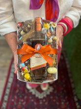 Load image into Gallery viewer, Rum Deluxe Chocolate Share Tray
