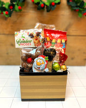 Load image into Gallery viewer, Santa's Shortbread &amp; Fudge Smoko Snacks
