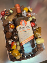 Load image into Gallery viewer, Rum Deluxe Chocolate Share Tray
